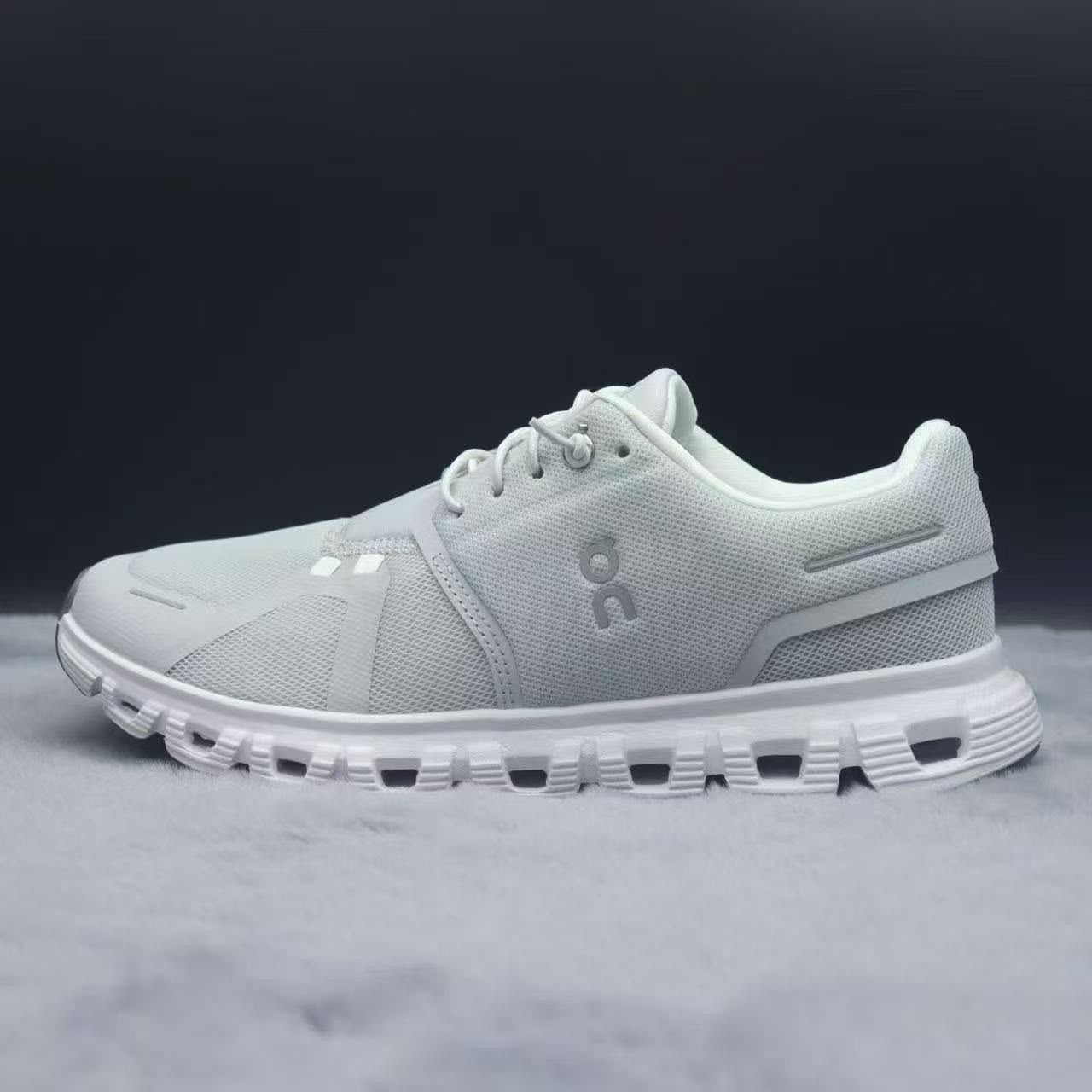New 2026 Running Shoes Breathable Couple Non-Slip Sneakers Mesh Off-road Shoes