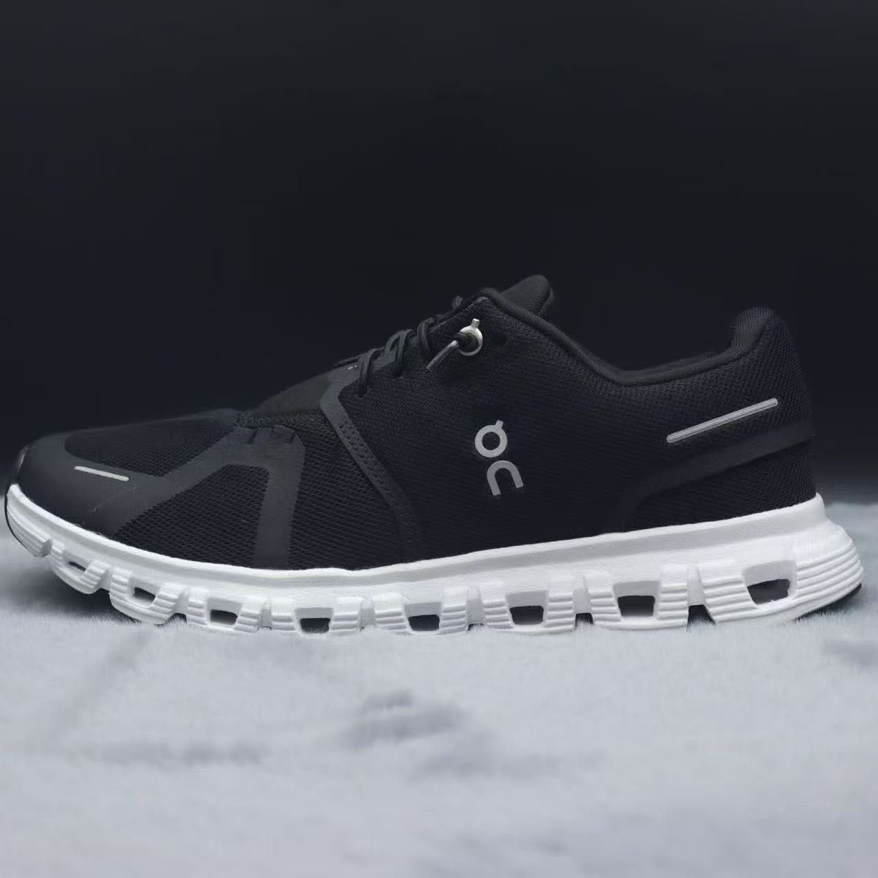 New 2026 Running Shoes Breathable Couple Non-Slip Sneakers Mesh Off-road Shoes