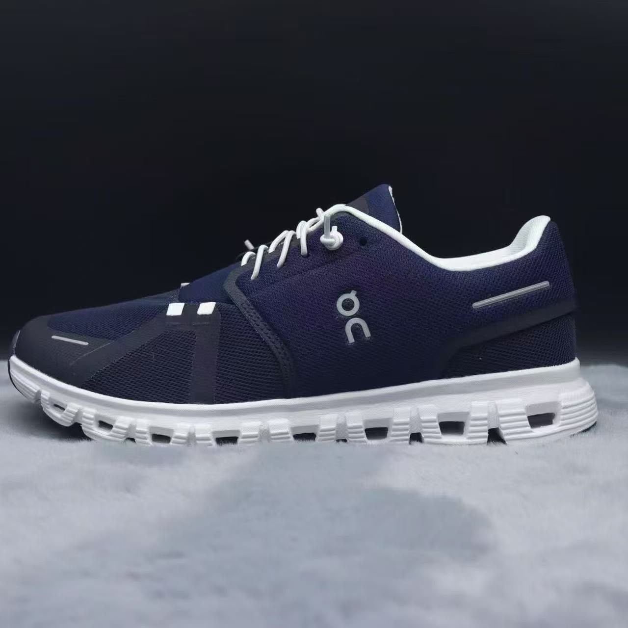 New 2026 Running Shoes Breathable Couple Non-Slip Sneakers Mesh Off-road Shoes
