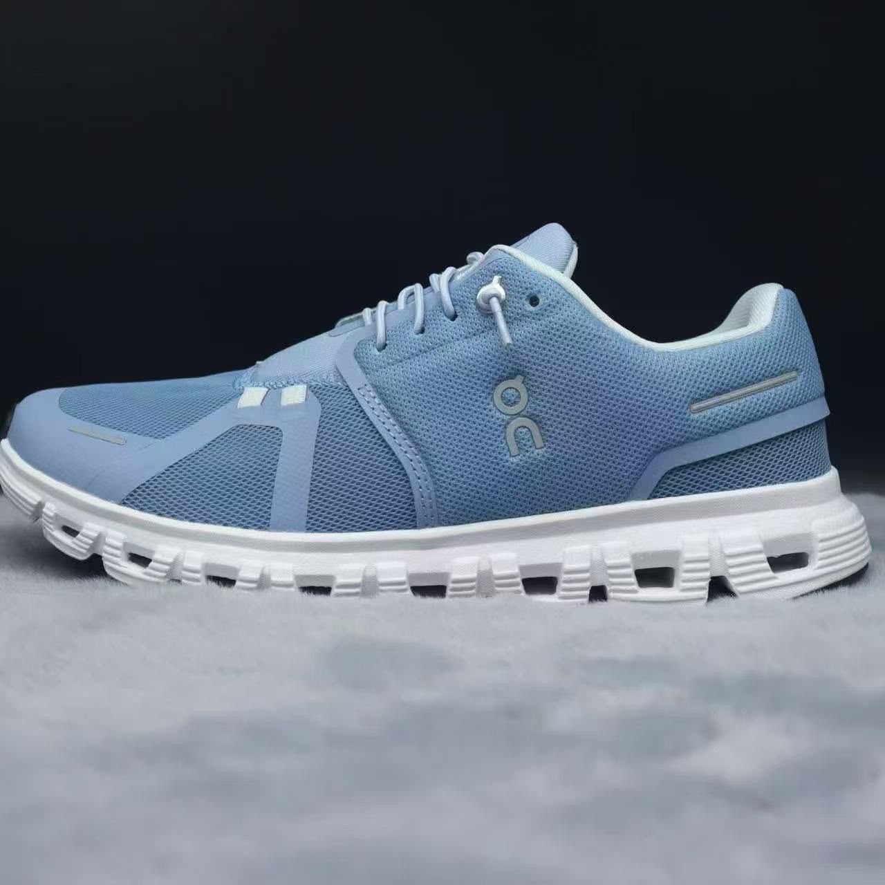 New 2026 Running Shoes Breathable Couple Non-Slip Sneakers Mesh Off-road Shoes