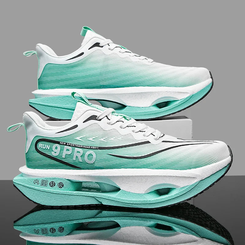 New Carbon Plate Sneakers Outdoor Soft Sole Mesh Sports Shoes Running Shoes Light Anti-Slip Casual Couple Tennis Shoes