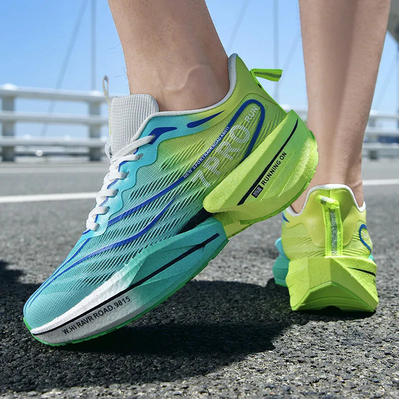 New Carbon Plate Sneakers Outdoor Soft Sole Mesh Sports Shoes Running Shoes Light Anti-Slip Casual Couple Tennis Shoes