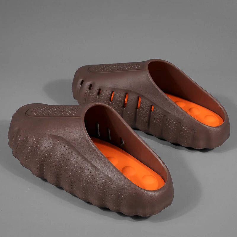 New Slippers Outdoor Soft Thick Sole Slides Breathable Sandals Non-Slip Bathroom Slippers Lightweight Summer Beach Sandals